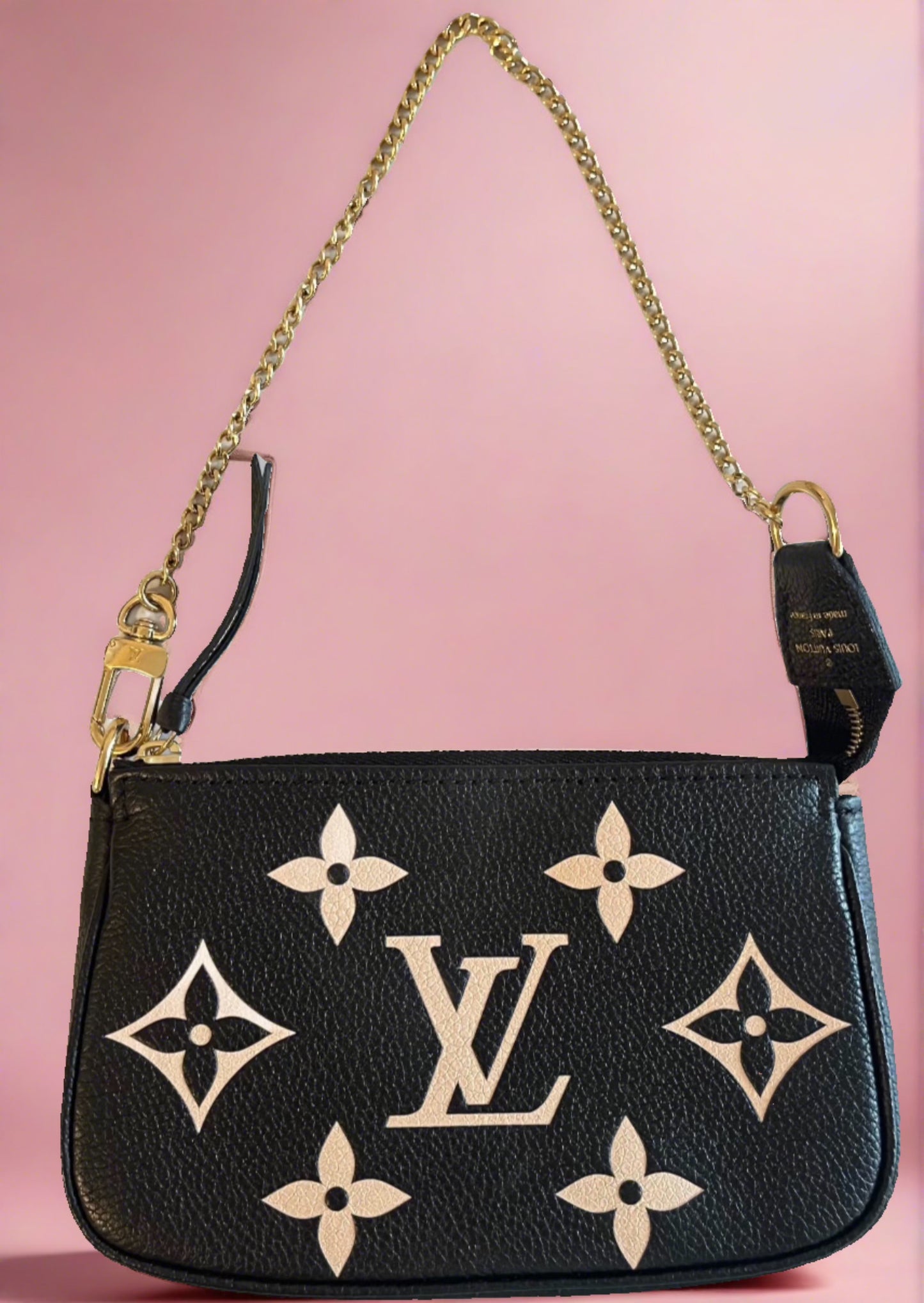 Louis Vuitton Mini Pochette Accessories Empreinte Giant