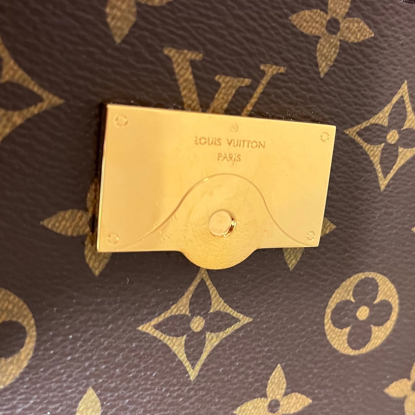 Louis Vuitton Cluny BB, Monogram canvas