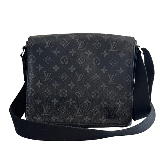 Louis Vuitton District PM Messenger, Monogram Eclipse Noir