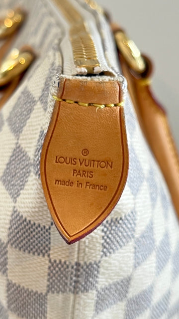 Louis Vuitton Saleya MM in Damier Azur in 2023